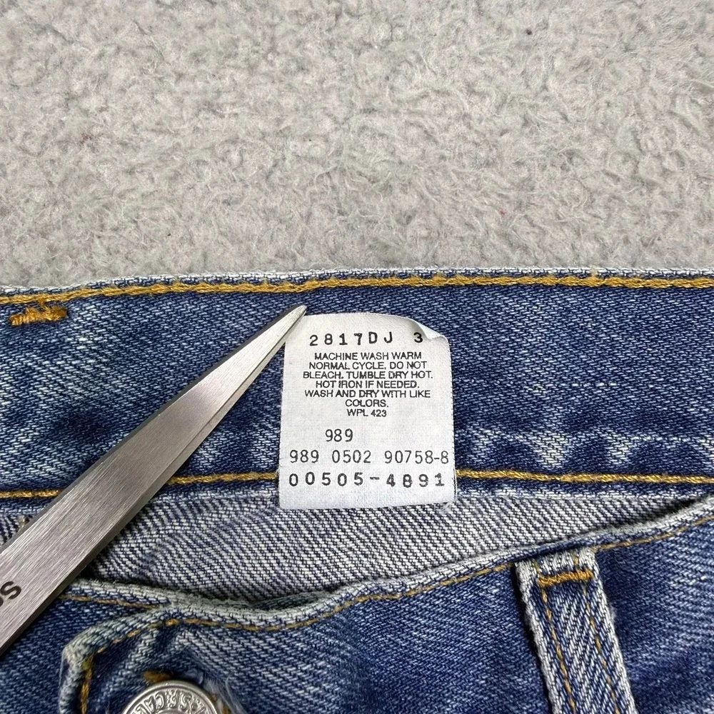 Vintage 2002 Levi's 505 Jeans